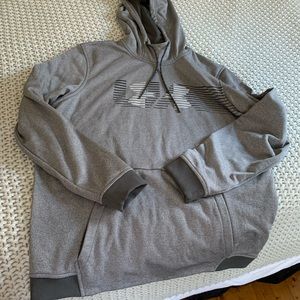 Men’s under armour cold gear hoodie!